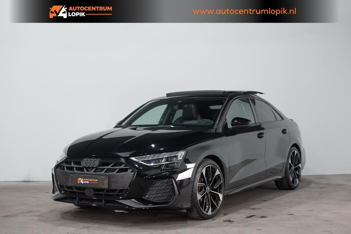 Audi A3 Limousine - 35 TFSI S edition 3xS line*HUD*Pano*Leder*Sonos* - AutoWereld.nl