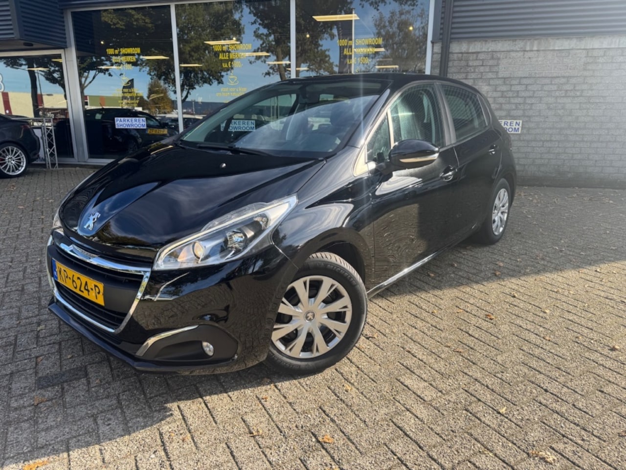 Peugeot 208 - 1.2 PureTech BlueLion DB riem VV/Carplay/Nav/Cruise/Dab - AutoWereld.nl