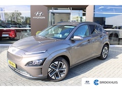 Hyundai Kona Electric - EV Premium 64 kWh | 3 Fase | Lederen bekleding | Parkeersensoren voor en achter | Stoelver