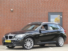 BMW X1 - sDrive20i M-Pakket Leer/Panoramadak/Trekhaak/Xenon