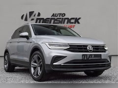 Volkswagen Tiguan - 1.5 TSI Life Business / Adaptive Cruise Control/ Virtual Cockpit/ Panoramadak/ Trekhaak/ 1