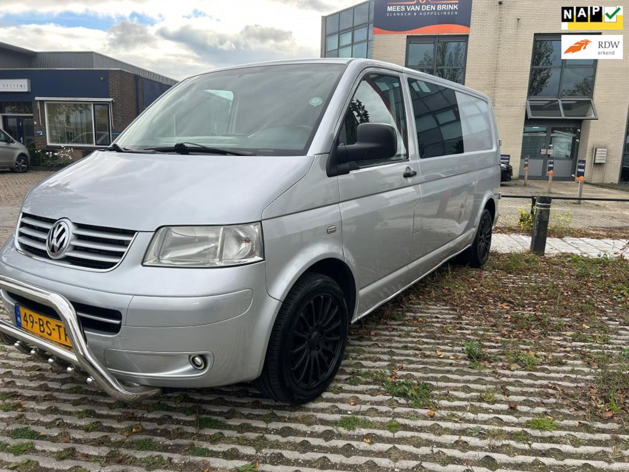 Volkswagen Transporter - 2.5 TDI 340 dubb cabine automaat Bj.2005 Kmst 435177 met Apk tot 01-09-2026 - AutoWereld.nl