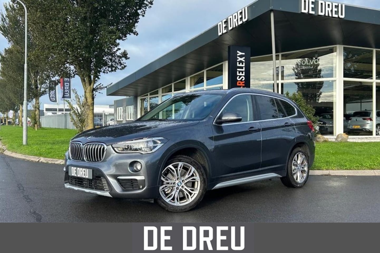 BMW X1 - SDrive20i Centennial High Executive | TREKHAAK | LEDER - AutoWereld.nl