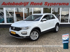 Volkswagen T-Roc - 1.5 TSI Style Business | Automaat | Trekhaak | Virtual Cockpit | Topstaat