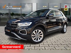 Volkswagen T-Roc - 1.5 TSI Style | ACC | Trekhaak | Virtual Cockpit | Fabrieksgarantie |