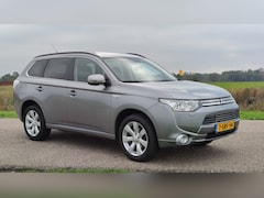 Mitsubishi Outlander - 2.0 PHEV instyle+
