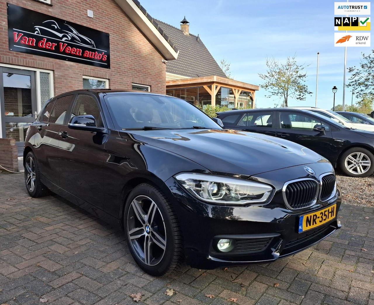 BMW 1-serie - 116i Executive 116i Executive, zeer netjes en luxe o.a. cruise, pdc, navi, LED verlichting, bluetooth. Pr - AutoWereld.nl