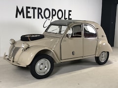 Citroën 2 CV - Sahara M0550