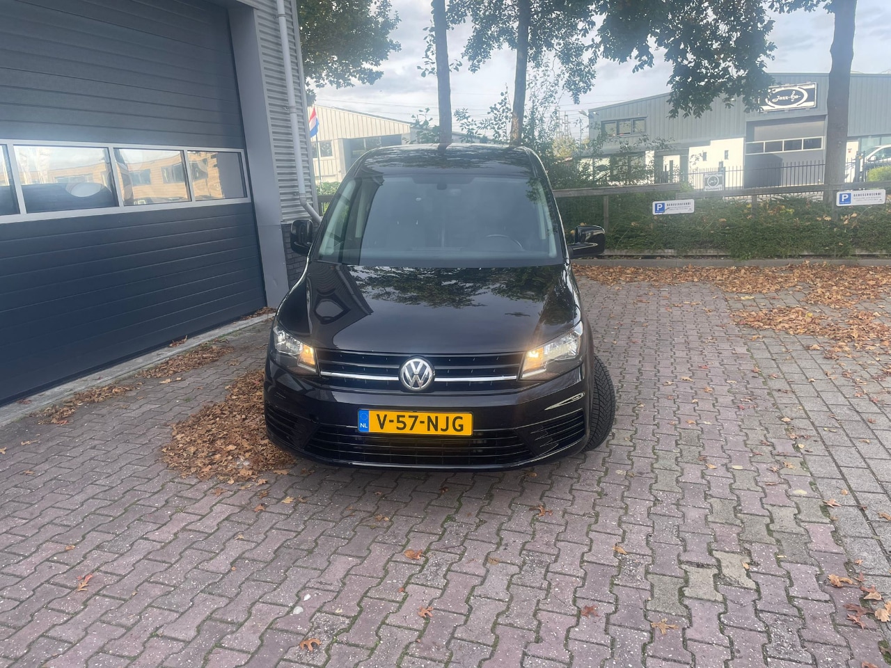 Volkswagen Caddy Maxi - 2.0 TDI L2H AUTOMAAT - AutoWereld.nl