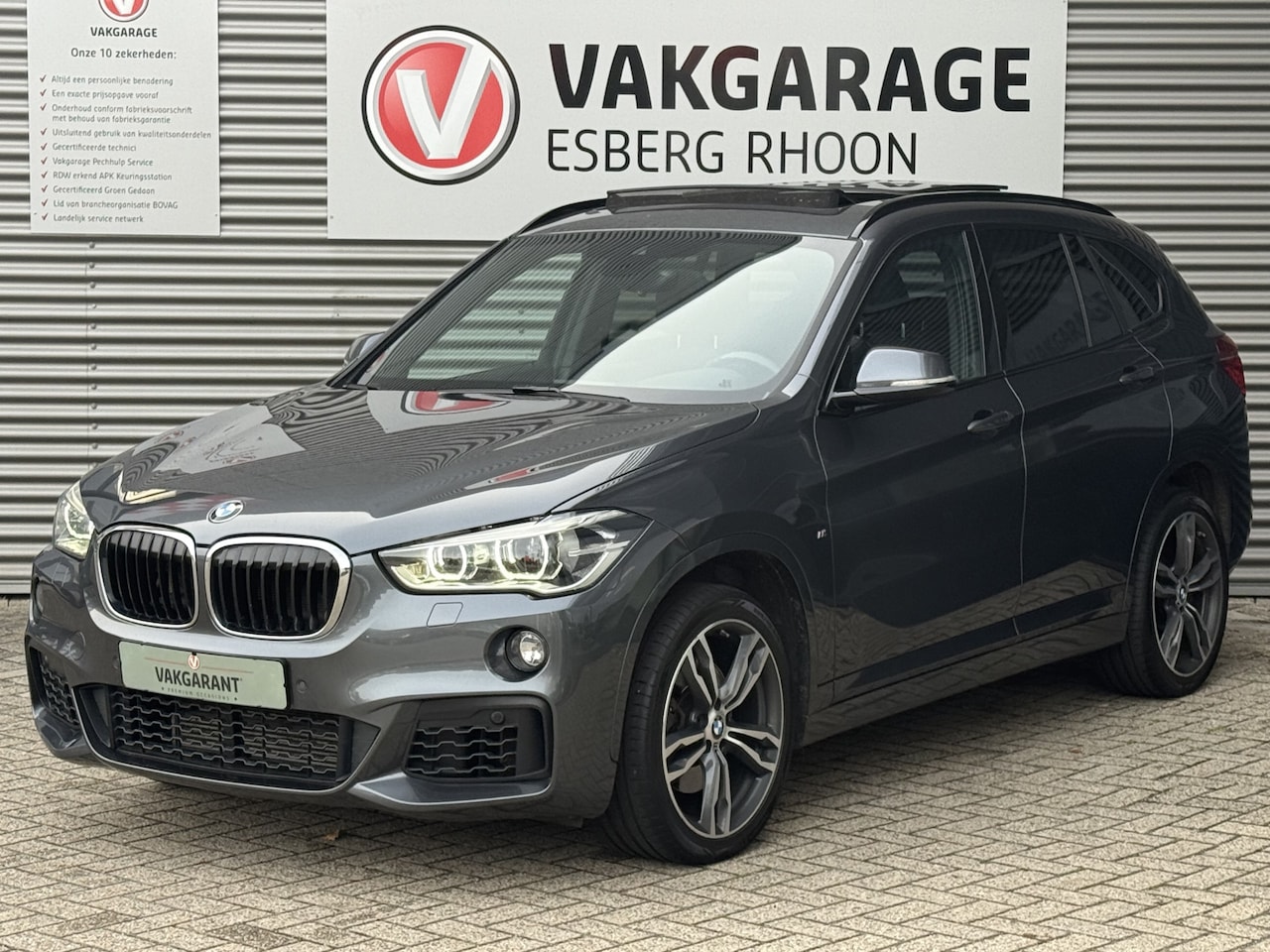 BMW X1 - sDrive20i Executive M-SPORT M-SPORT,PANO,NAV/CAM, - AutoWereld.nl
