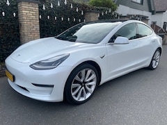 Tesla Model 3 - Long Range AWD 75 kWh / 108.450 km/ 2019