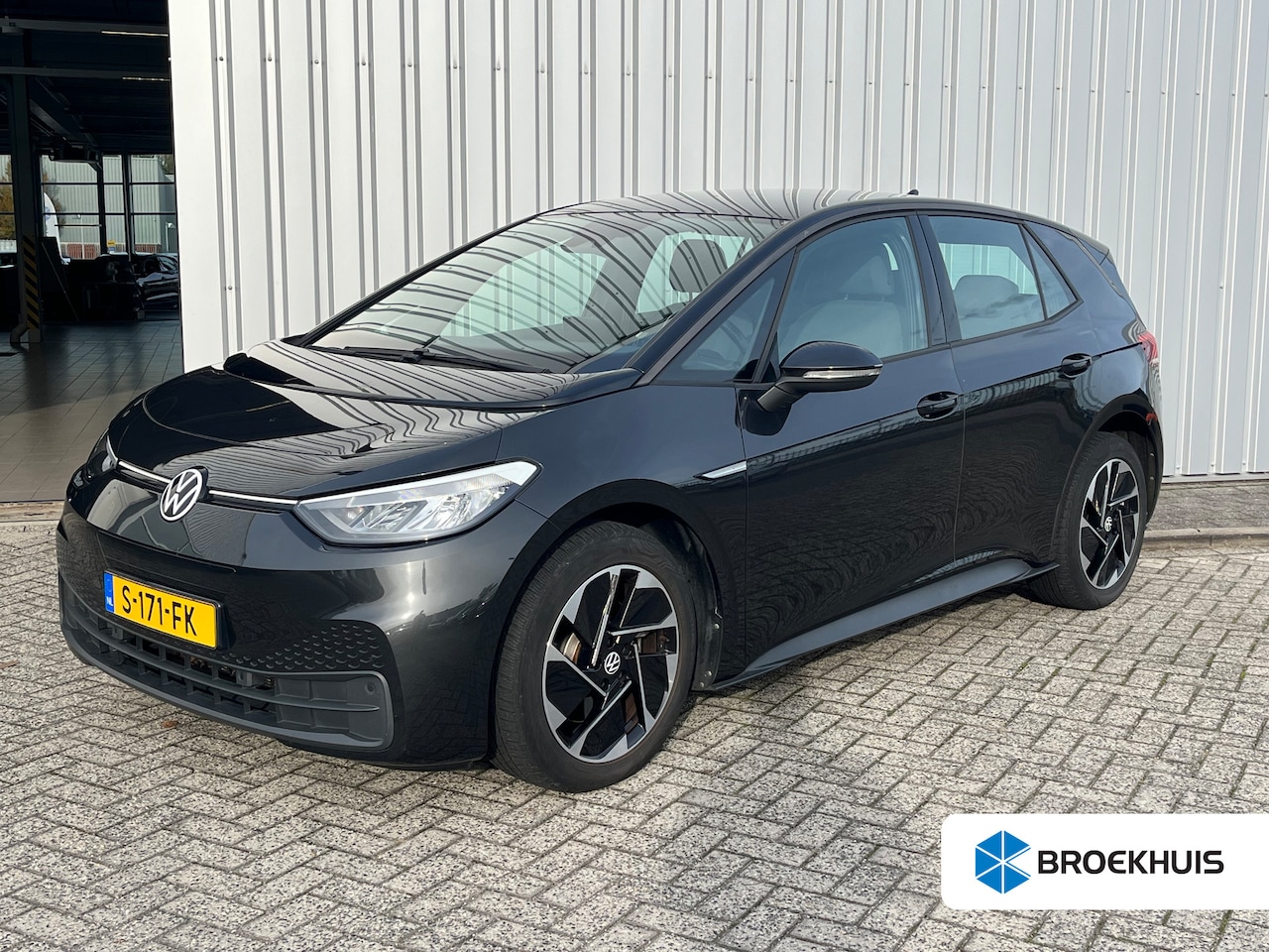 Volkswagen ID.3 - Pure 45 kWh l Stoelverwarming l Adaptieve Cruise Control l Climate Control l Navigatie Ful - AutoWereld.nl
