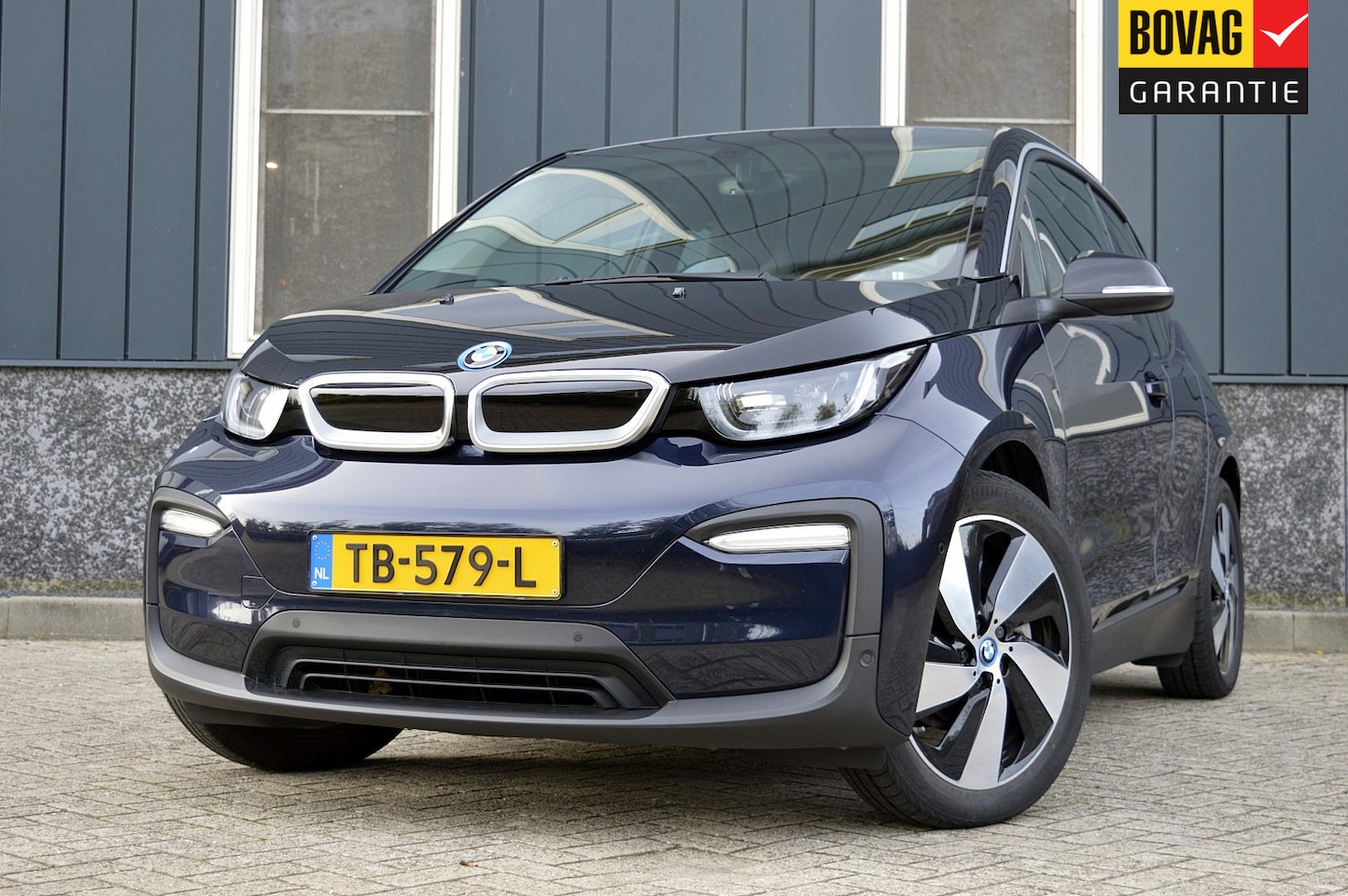 BMW i3 - Basis iPerformance 94Ah 33 kWh Rijklaarprijs-Garantie Navigatie Airco warmte pomp Camera 9 - AutoWereld.nl