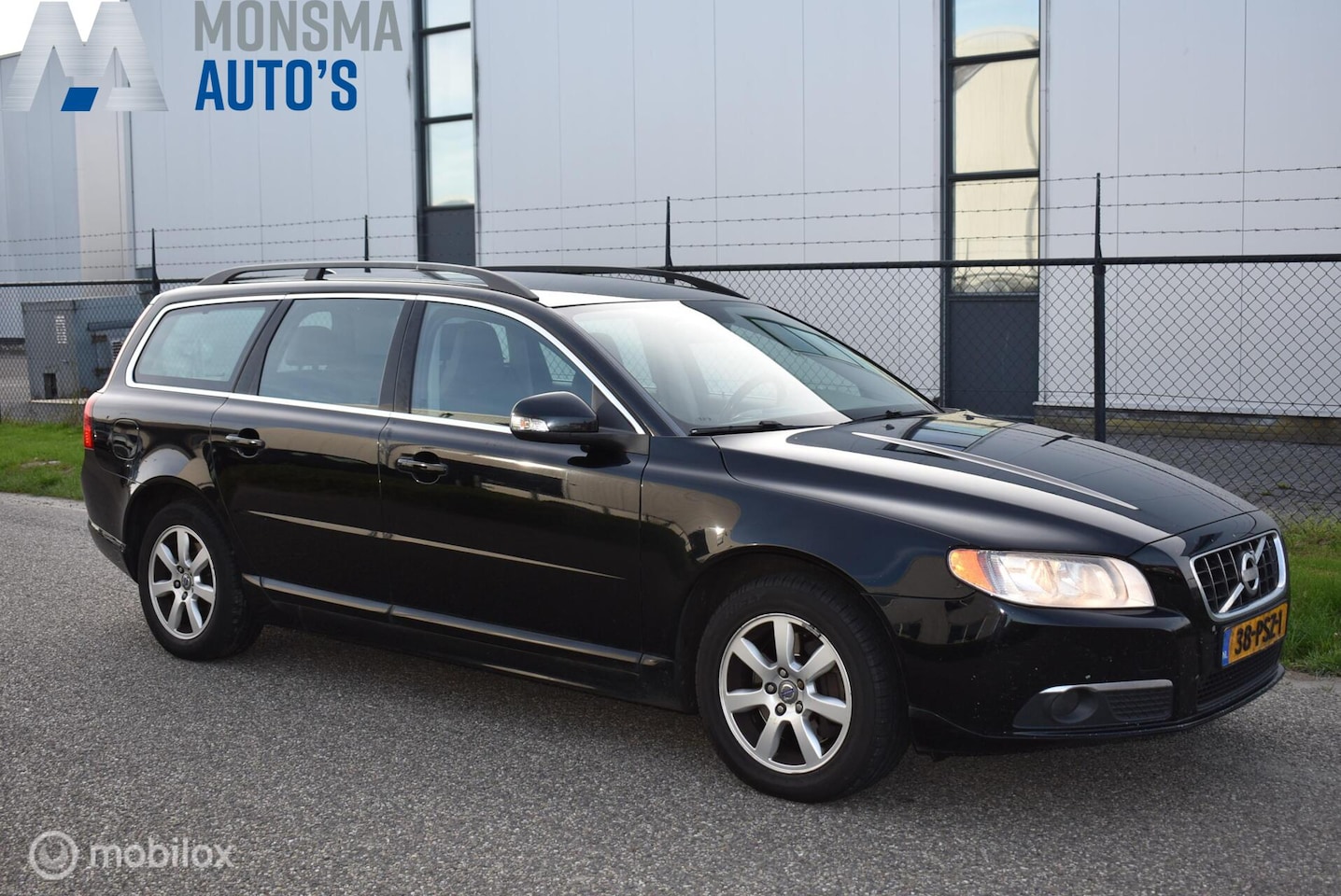 Volvo V70 - 2.0 D3 Kinetic 2011 APK 04-2026 - AutoWereld.nl
