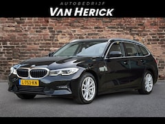 BMW 3-serie Touring - 320e Business Edition Plus | Laser Koplampen | Leder | Stoelverwarming