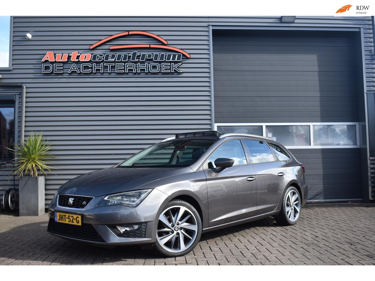 SEAT Leon - FR 1.4 TSI ACT 150PK |PANO| LED | All Season - AutoWereld.nl