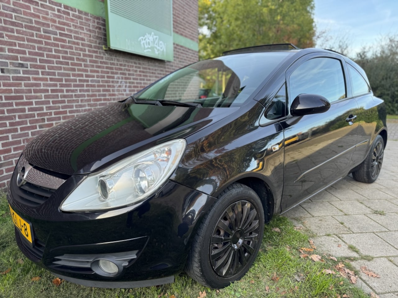 Opel Corsa - 1.4-16V Enjoy 1.4-16V Enjoy - AutoWereld.nl