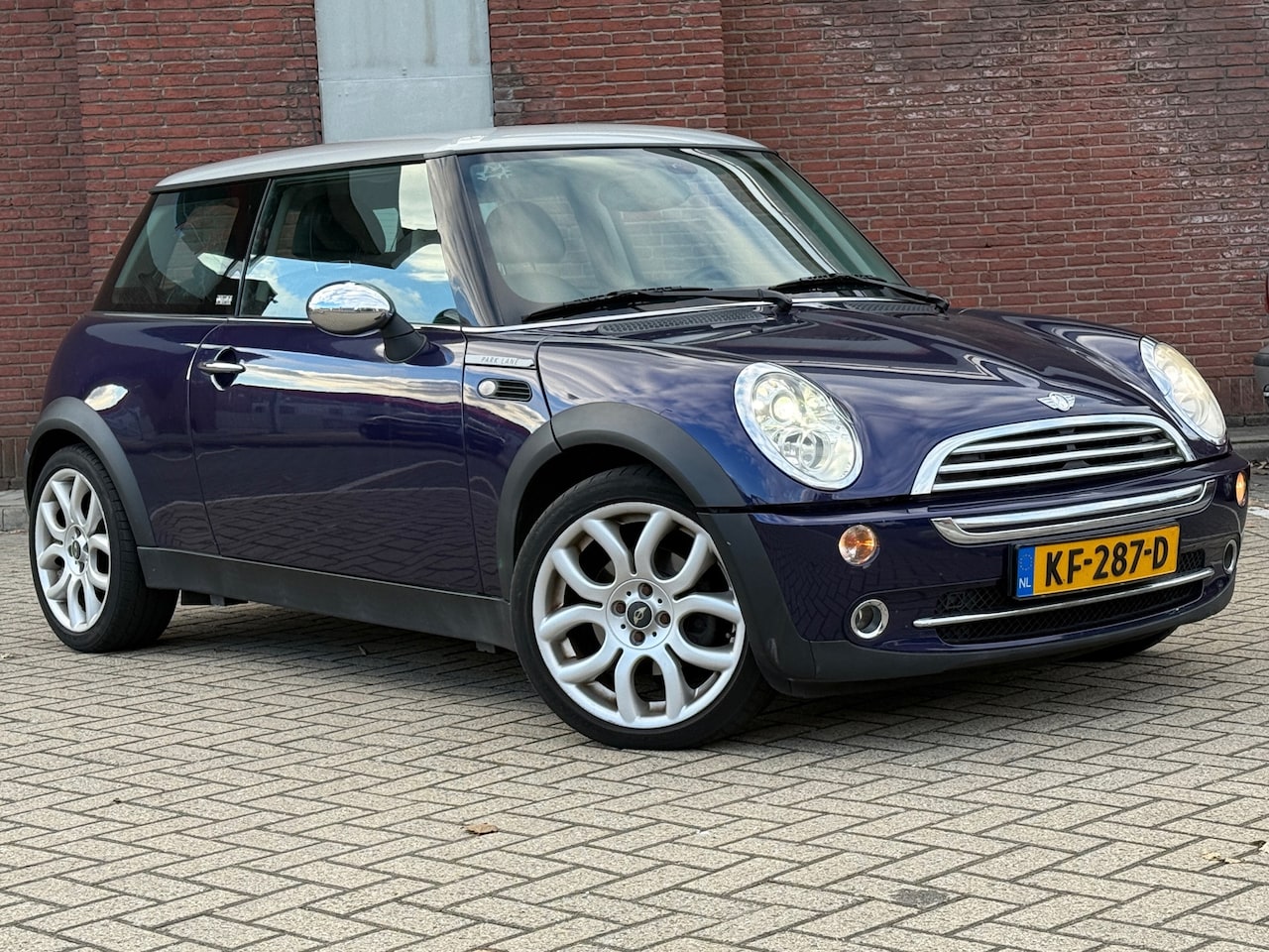 MINI Cooper - Mini 1.6 Pepper|LEDER|AIRCO|PARKLANE|GOED-ONDERHOUDEN - AutoWereld.nl