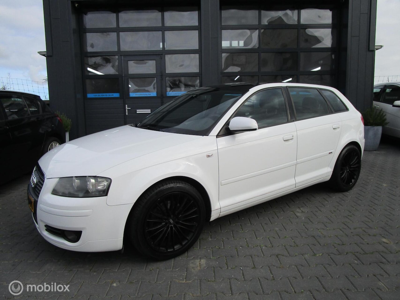 Audi A3 Sportback - 1.4 TFSI Attraction Business Edition Carplay - AutoWereld.nl