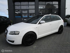 Audi A3 Sportback - 1.4 TFSI Attraction Business Edition Carplay