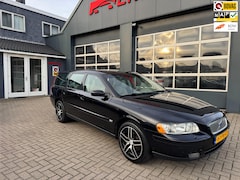 Volvo V70 - 2.4 Momentum / YOUNGTIMER / Leder / Carplay / Navi / Trekhaak