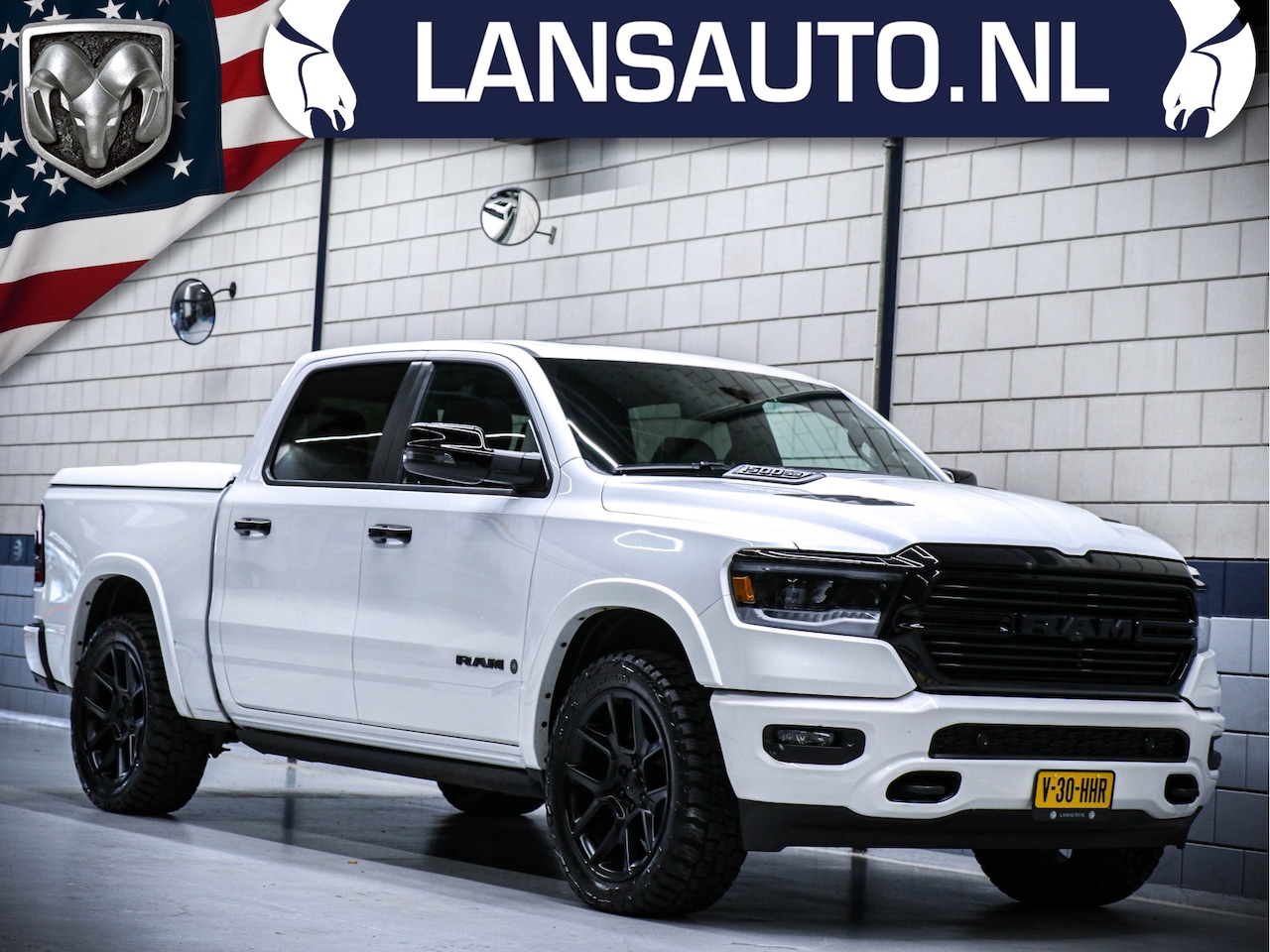 Dodge Ram 1500 - Laramie Night Luchtvering | 360 camera | Panoramadak - AutoWereld.nl