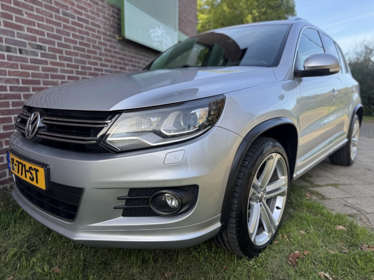 Volkswagen Tiguan - 1.4 TSI Sport&Style - AutoWereld.nl
