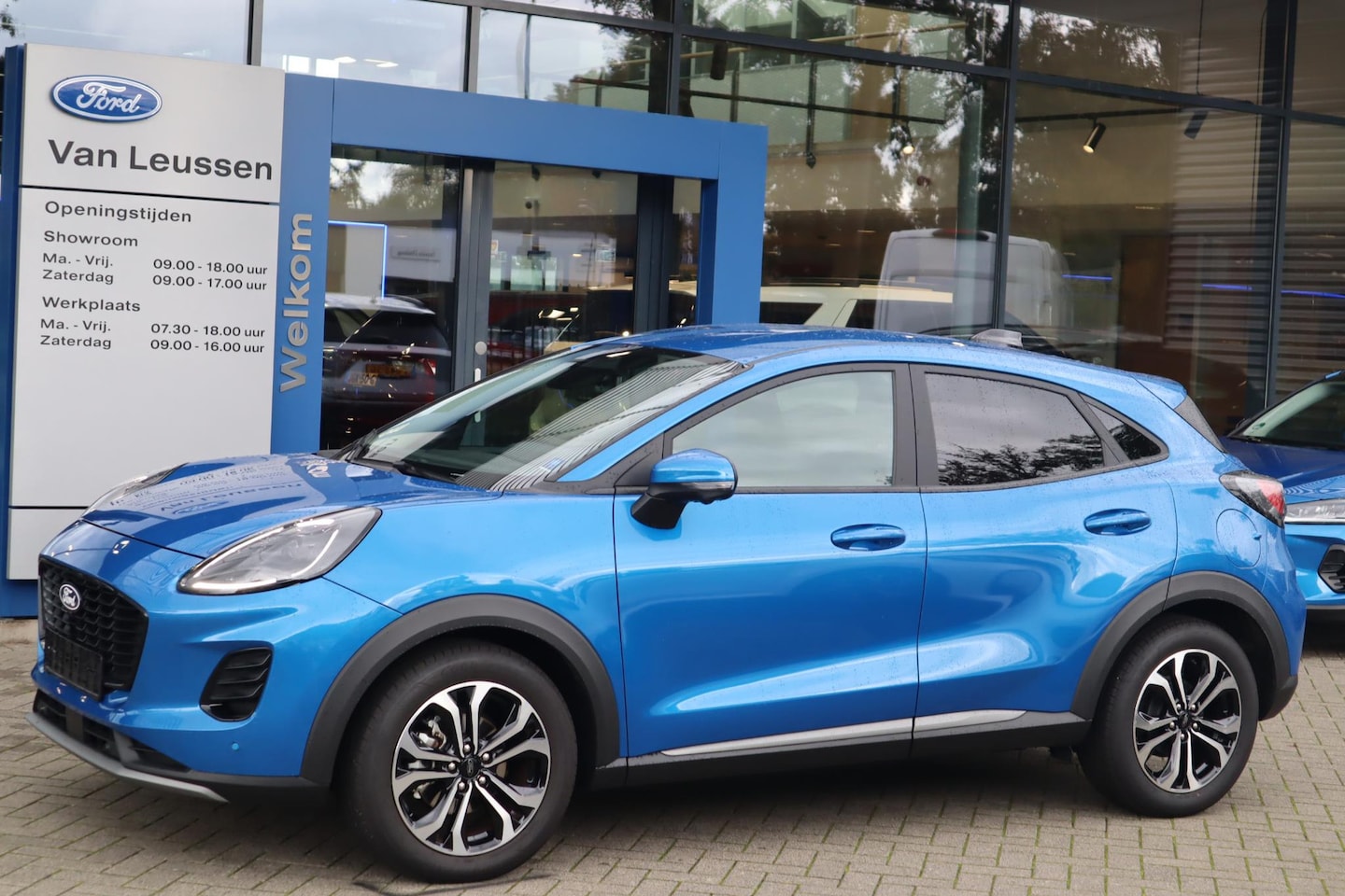 Ford Puma - 125PK TITANIUM NIEUWE MODEL! WINTER-PACK COMFORT-PACK DRIVER-ASS-PACK 4-JR FABRIEKS-GARANT - AutoWereld.nl