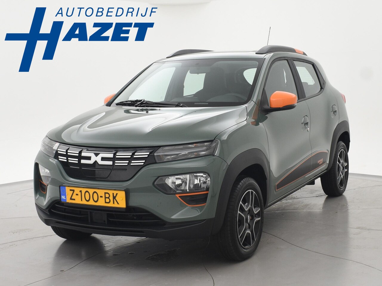 Dacia Spring - EXPRESSION 27 kWh AUT. + LEDER | APPLE CARPLAY | CAMERA | DAB+ | NAVIGATIE - AutoWereld.nl