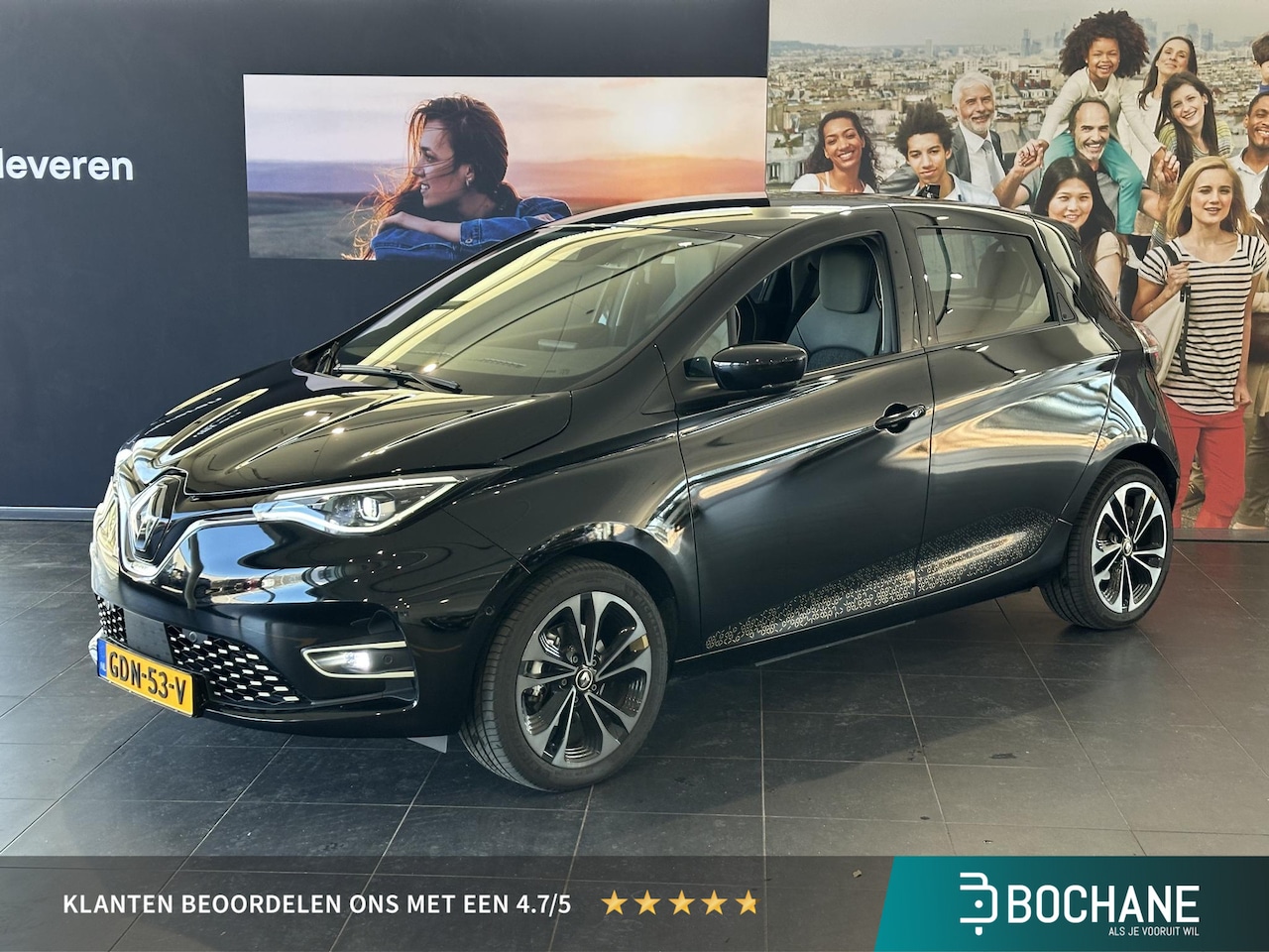 Renault Zoe - R135 Iconic 52 kWh NAVIGATIE | ACHTERUITRIJCAMERA | PARKEERSENSOREN ACHTER | CLIMATE CONTR - AutoWereld.nl