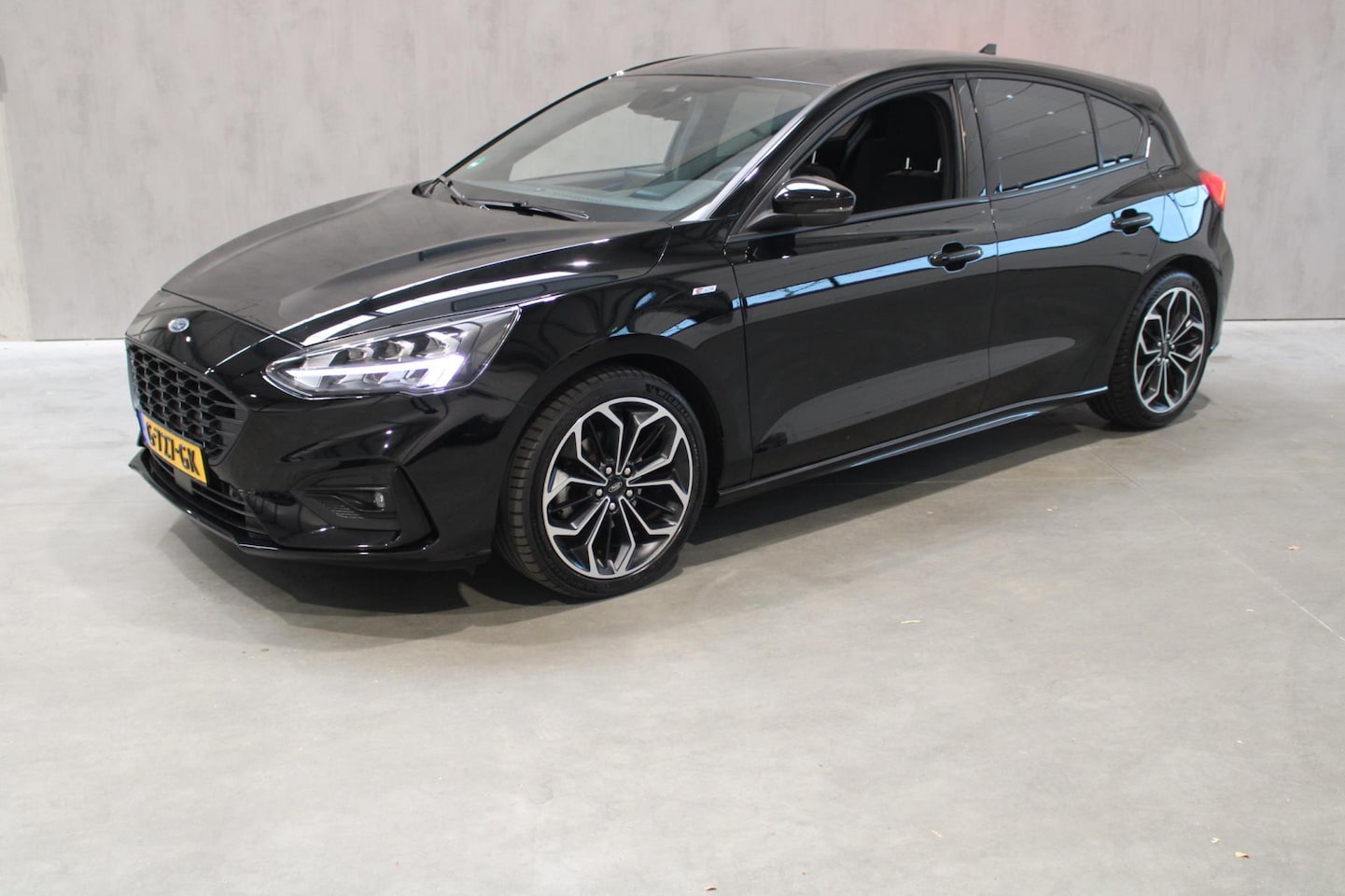 Ford Focus - 1.0 EcoBoost ST Line 18 ich/Led/B&O prijs is rijklaar - AutoWereld.nl