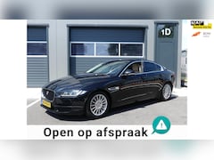 Jaguar XF Portfolio - XE / 2.0 D AUTOMAAT Leer Navi LMV PDC Camera Trekhaak NAP