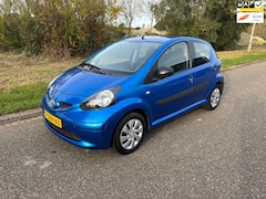 Toyota Aygo - 1.0 VVT-i Now