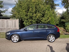 Volvo V60 - 2.4 D6 AWD Plug-In Hybrid Summum