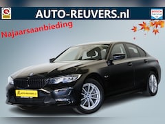 BMW 3-serie - 320e / LED / Navi / CarPlay / Cam / Clima