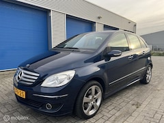 Mercedes-Benz B-klasse - 200 | Pano | Cruise | Stoelverwarming |