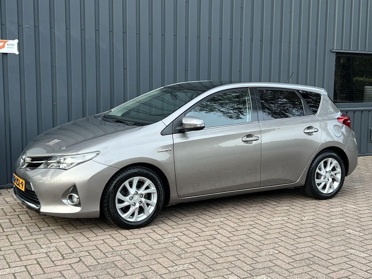 Toyota Auris - 1.8 Hybrid Lease NAP!/NL.AUTO!/APK!/NAVIGATIE!/CAMERA!/ - AutoWereld.nl