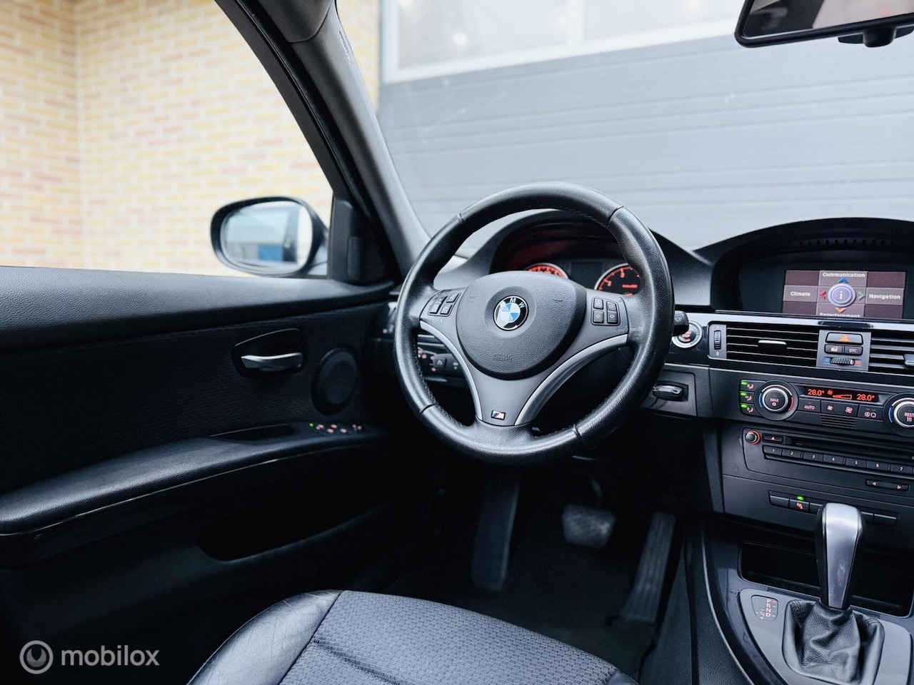 BMW 3-serie Touring - 318i|Executive|Automaat|Navi|Cruis|LM 19 - AutoWereld.nl