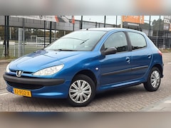 Peugeot 206 - 1.1 XR
