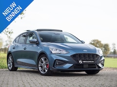 Ford Focus - 1.5 EcoBoost ST Line Business Pano B&O ACC Keyless