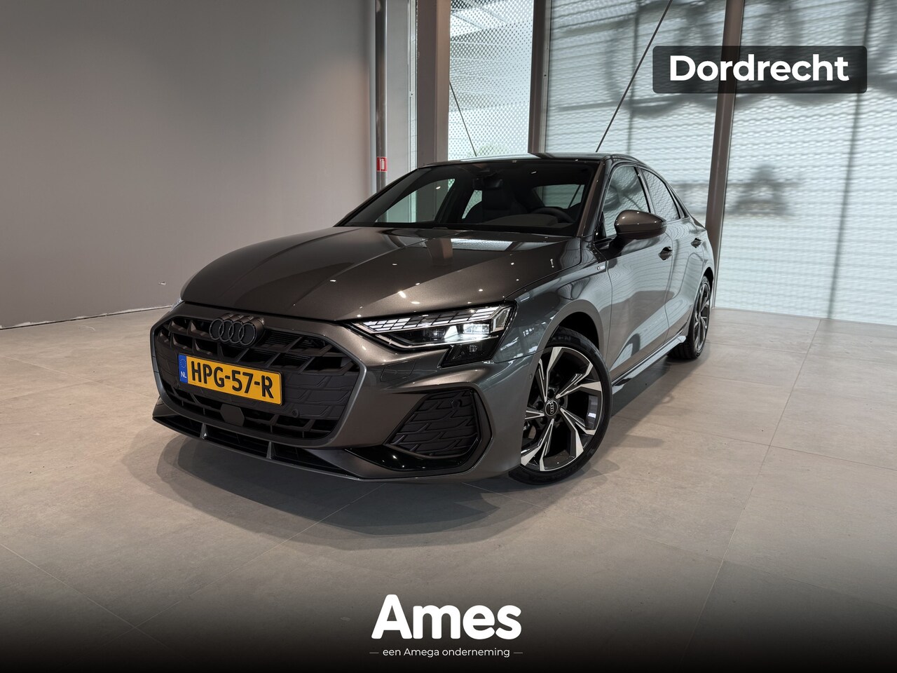Audi A3 Limousine - 30 TFSI S edition | Assistentiepakket | Panoramadak Dit betreft een demo auto, informeer n - AutoWereld.nl
