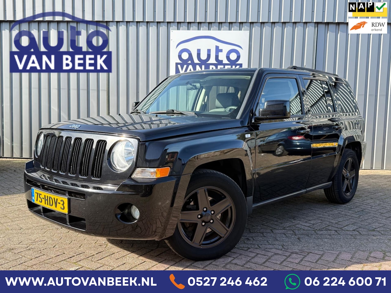 Jeep Patriot - 2.4 Sport Adventure|4x4|Trekhaak - AutoWereld.nl