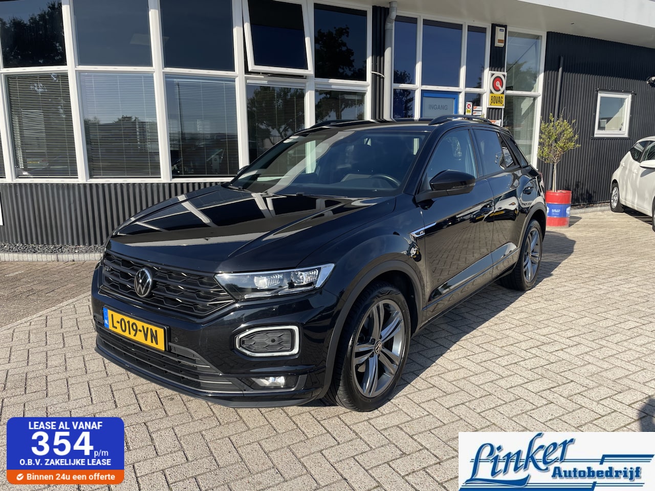 Volkswagen T-Roc - 1.5 TSI Sport Business R-LINE NL-AUTO STOELVERW KEYLESS - AutoWereld.nl