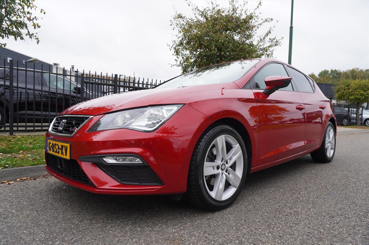 SEAT Leon - 1.5 TSI 150PK DSG-7 FR Buss Intense Apple Carplay Navi Audio Beats - AutoWereld.nl