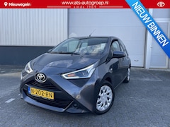Toyota Aygo - 1.0 VVT-i x-play , 35.000 km | Apple/Android Navigatie | Org NL en 1e Eigenaar |