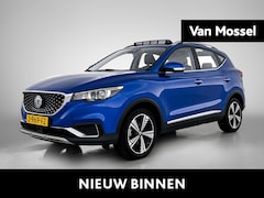 MG ZS - EV Luxury 45 kWh | Apple Carplay / Android Auto | Camera | Stoelverwarming | Schuif/Kantel