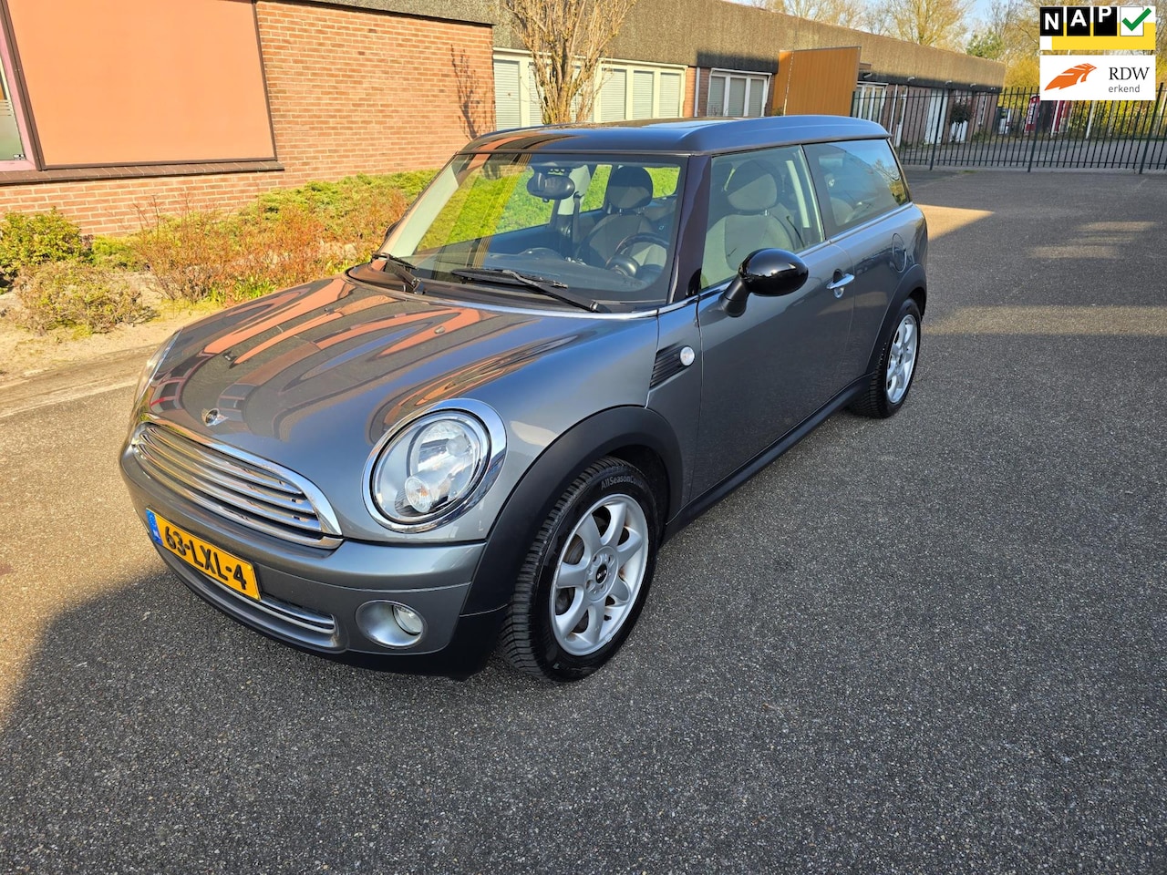 MINI Clubman - Mini 1.6 Cooper Business Line airco boekjes nap pano - AutoWereld.nl