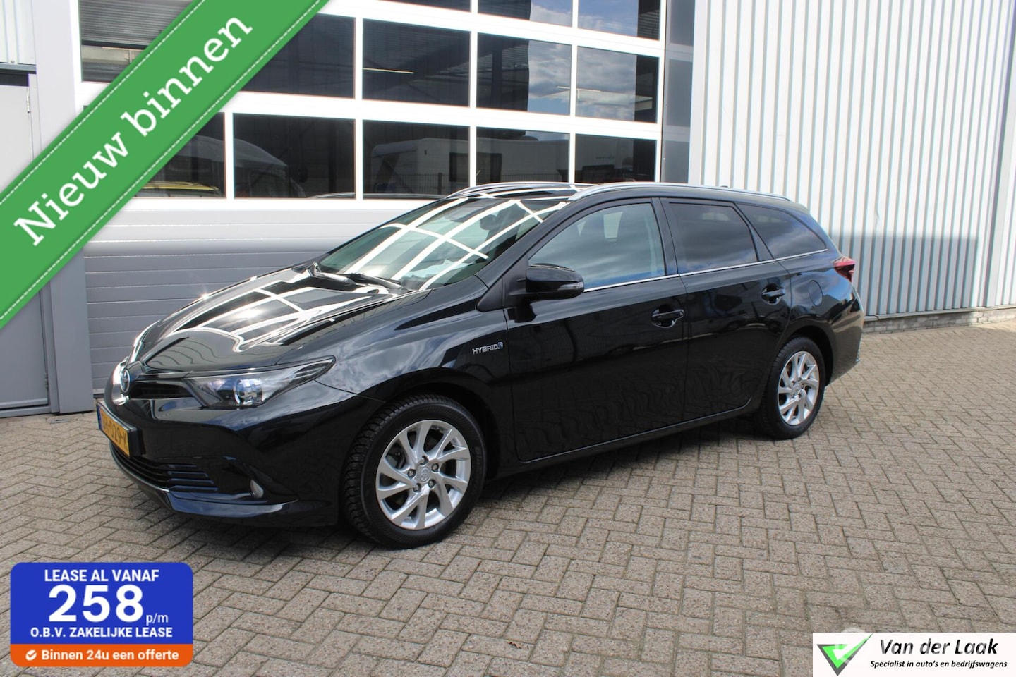 Toyota Auris Touring Sports - 1.8 Hybrid Dynamic | NL Auto Boekjes | Keyless Entry | Navigatie | - AutoWereld.nl