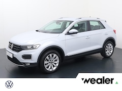 Volkswagen T-Roc - 1.5 TSI Sport | 150 PK | Automaat | Trekhaak | Navigatiesysteem |