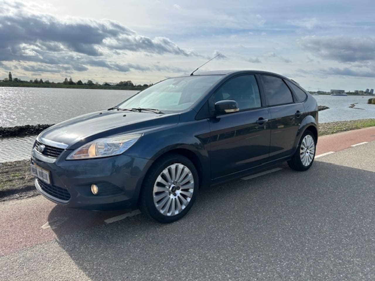 Ford Focus - 1.6-16V 2010 nwe d-riem 6 maanden garantie !!! - AutoWereld.nl